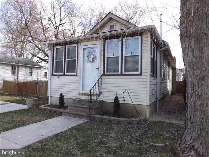 19 Chester Ave, Deepwater, NJ 08023 - photo 1