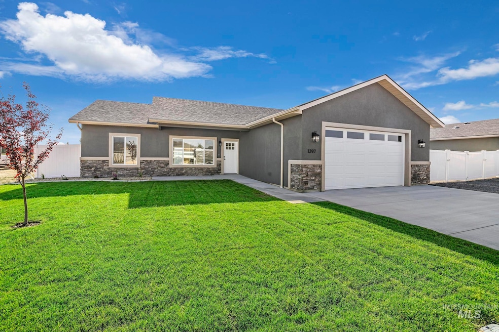 1385 Haizlee Way, Twin Falls, ID 83301 - photo 1