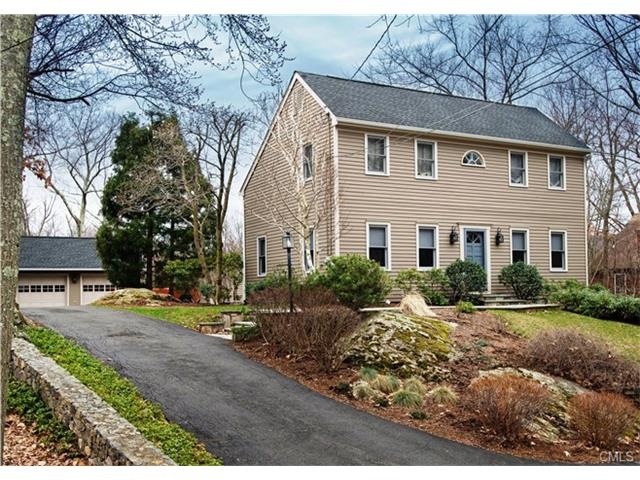Spacious 4 bedroom saltbox colonial with large 2 c