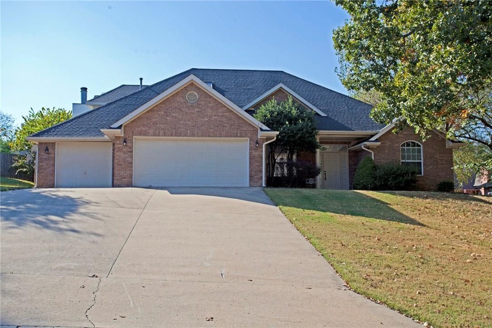 105 NW O St, Bentonville, AR 72712 - photo 1