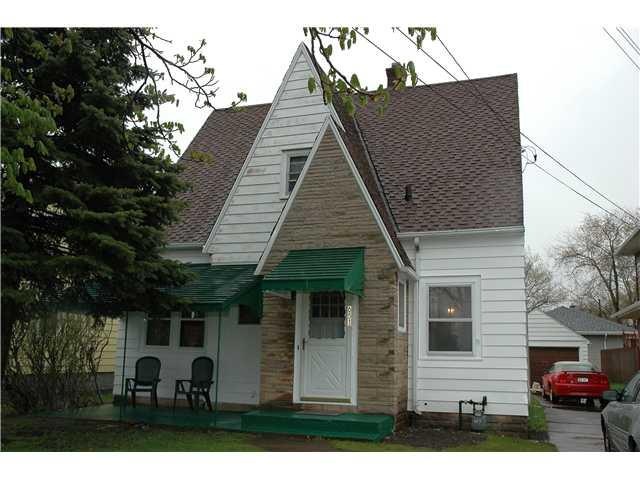651 Payne Ave, North Tonawanda, NY 14120 - photo 1