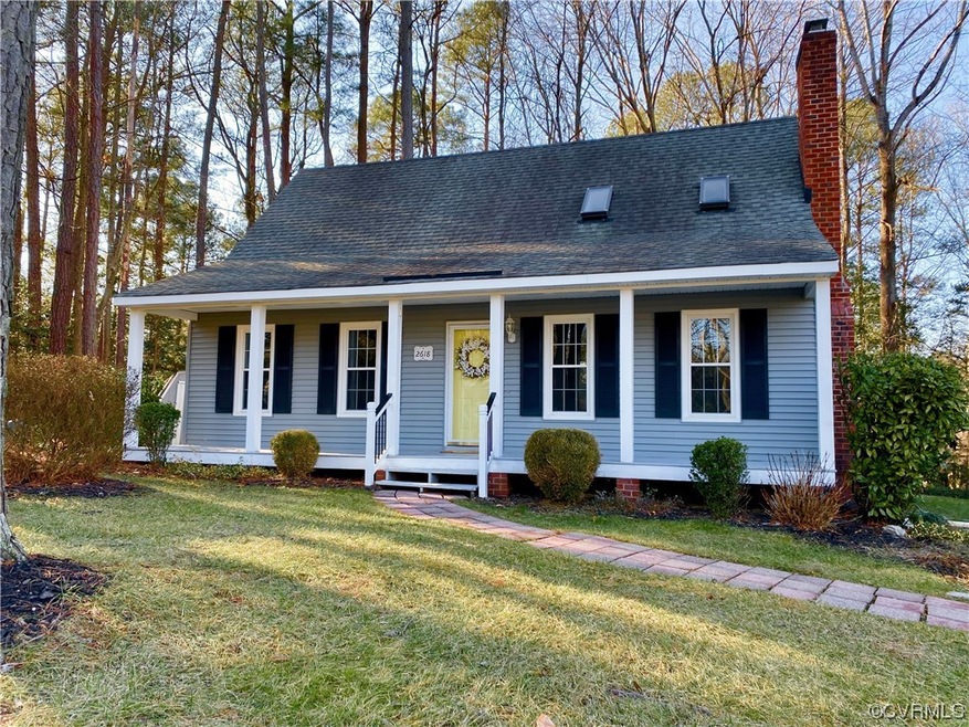 View of front facade with a front lawn and FULL fr