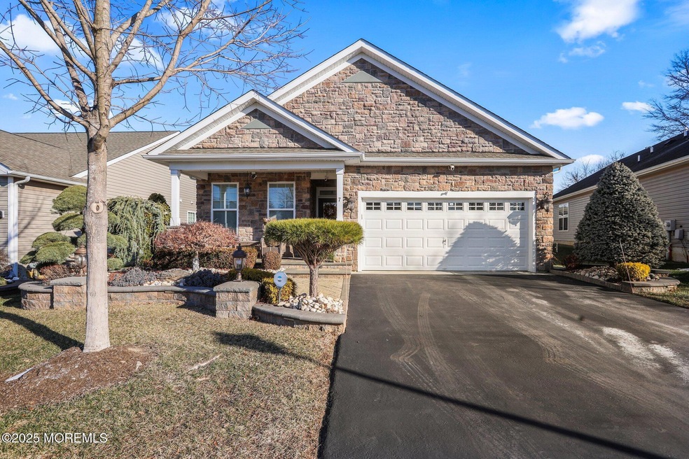 7 Comtois Rd, Manalapan, NJ 07726 - photo 1