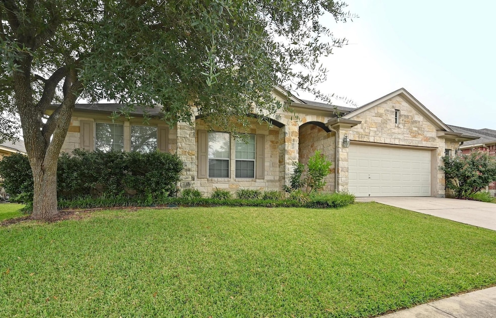 For Rent $1,950/month • Co-Listing Agent