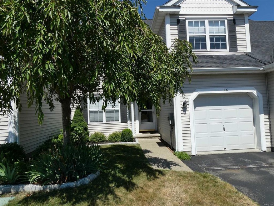 46 Tee Ln, Red Hook, NY 12571 - photo 1