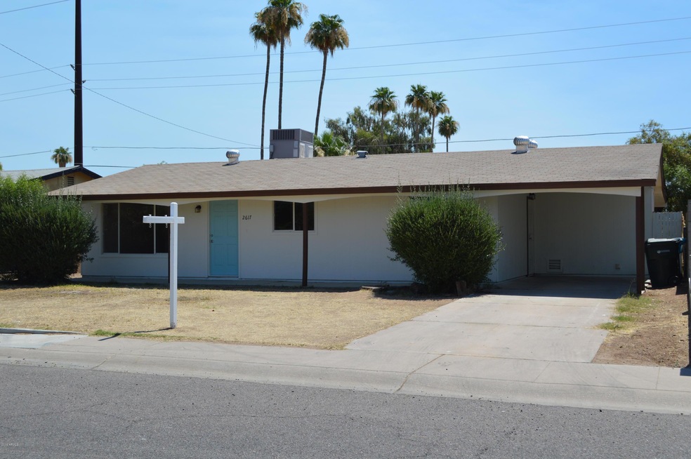 2617 N 47th Dr, Phoenix, AZ 85035 - photo 1