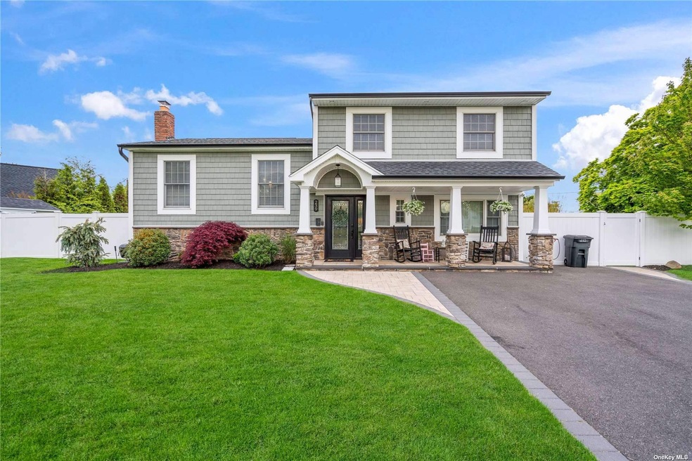 239 Blue Point Rd W, Holtsville, NY 11742 - photo 1