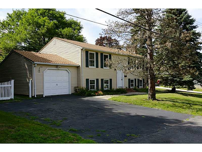 25 Redfern St, Riverside, RI 02915 - photo 1