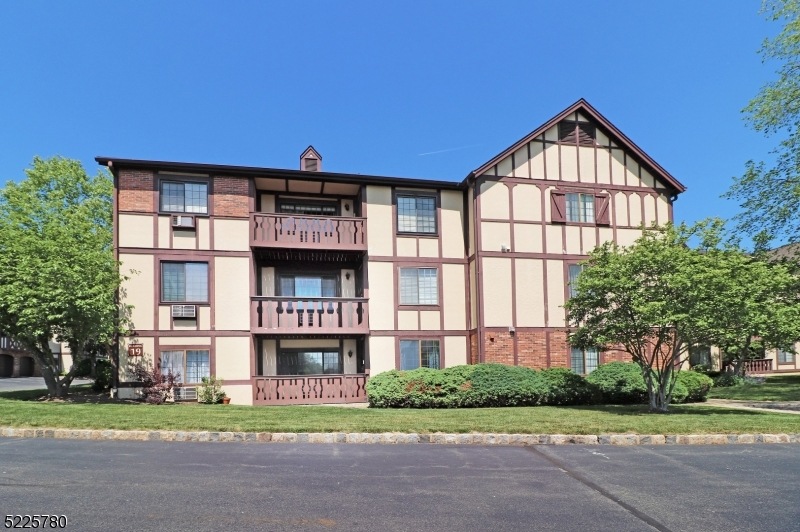 19I Kensington Rd unit I, Chatham Township, NJ 07928 - photo 1