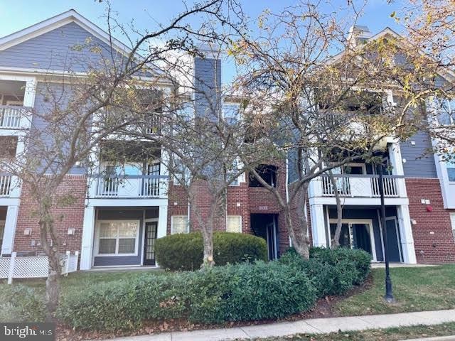 20301 Beechwood Terrace unit 100, Ashburn, VA 20147 - photo 1