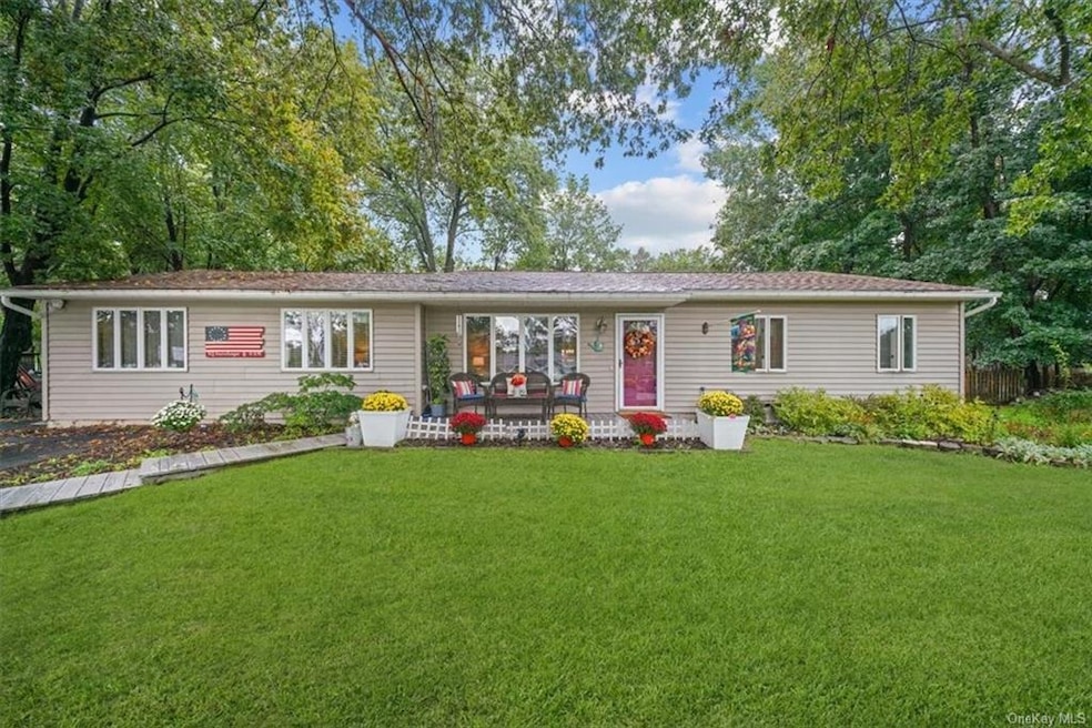 2 Decker Dr, Washingtonville, NY 10992 - photo 1