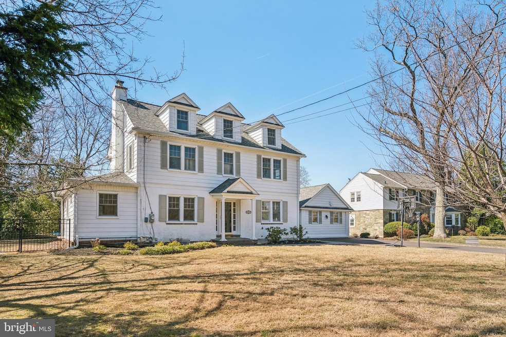 Sold $1,400,000 • Co-Listing Agent