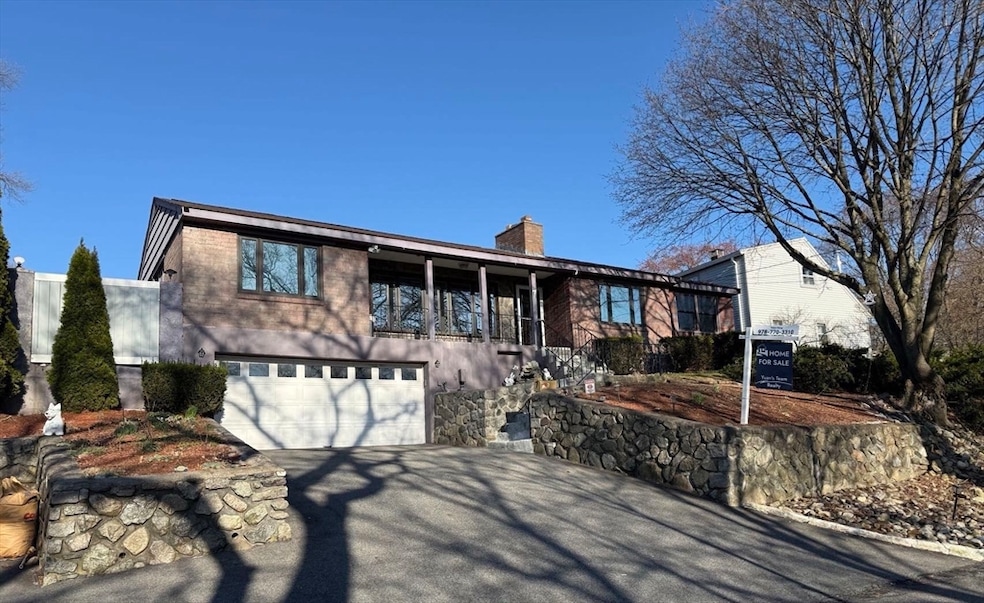 Sold $690,000 • Co-Listing Agent