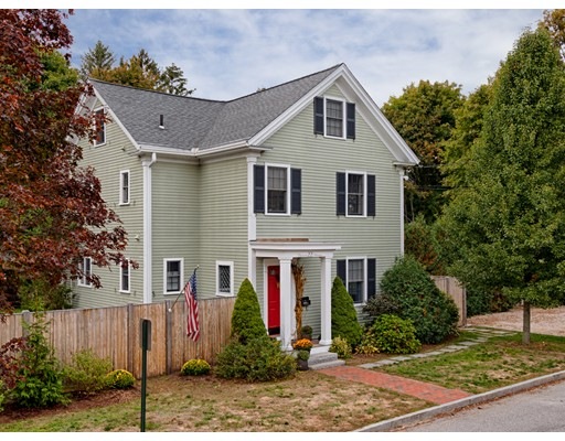 22 Rawson Ave, Newburyport, MA 01950 - photo 1