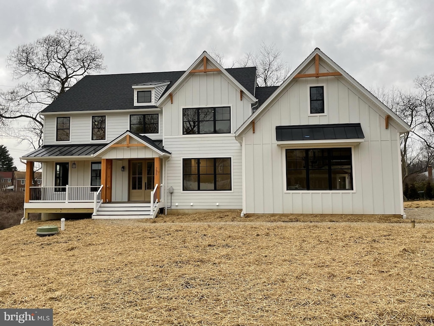 For Sale $871,697 • Co-Listing Agent