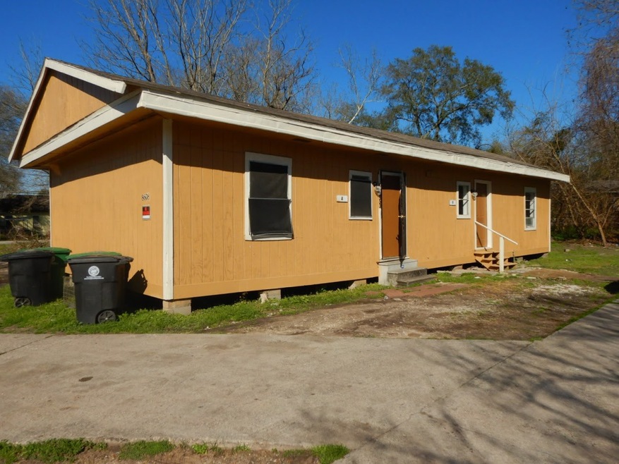 8608 Prairie View Dr, Houston, TX 77088 - photo 1