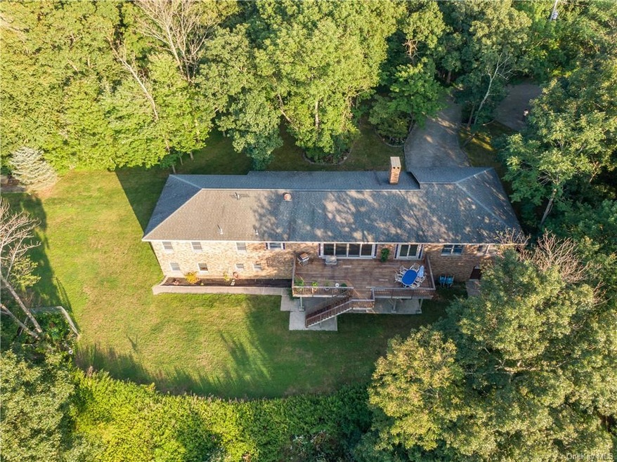 12 Pysners Peak, Warwick, NY 10990 - photo 1