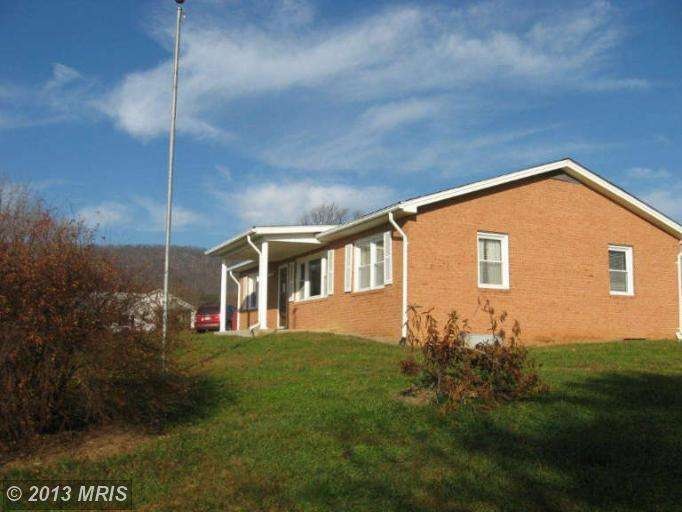 2493 Ridge Hollow Rd, Edinburg, VA 22824 - photo 1