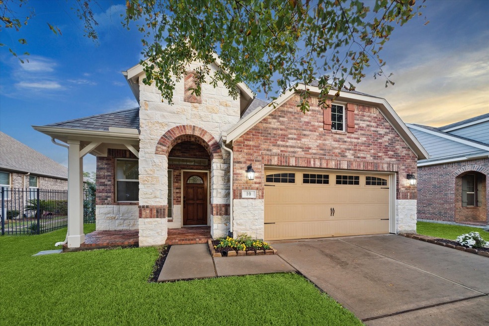 Nestled in the heart of The Woodlands Creekside Pa