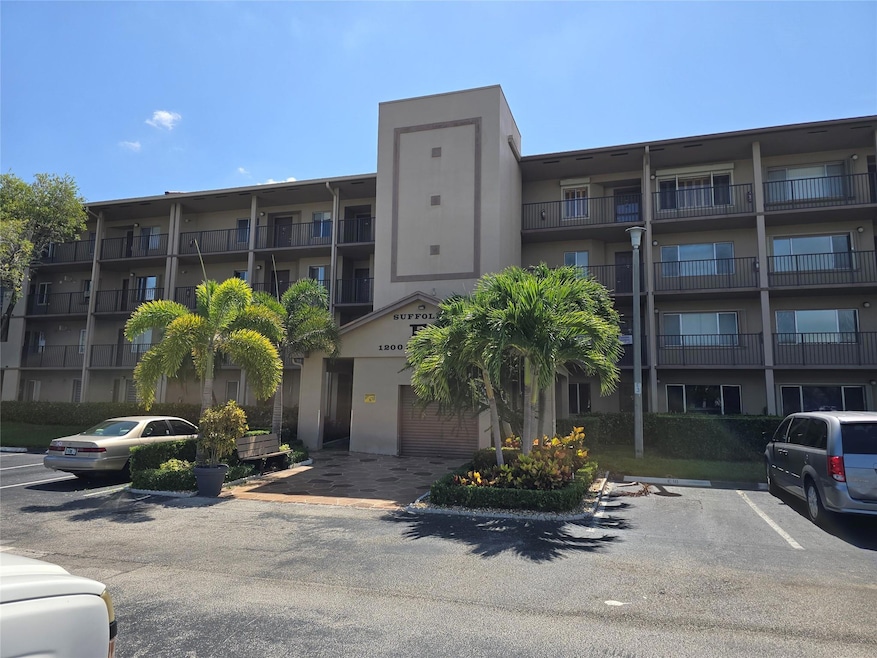 1200 SW 137th Ave unit 312, Pembroke Pines, FL 33027 - photo 1