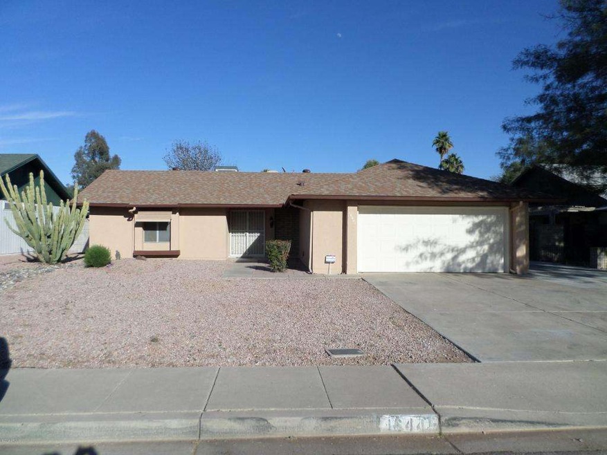 Front View N 34th Ave