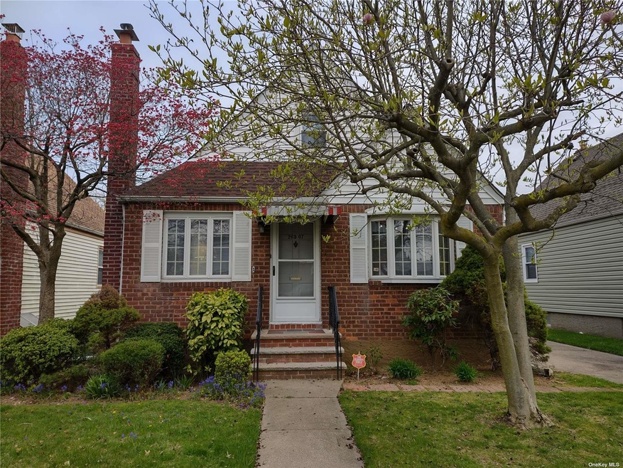 265-07 83rd Ave, Glen Oaks, NY 11004 - photo 1