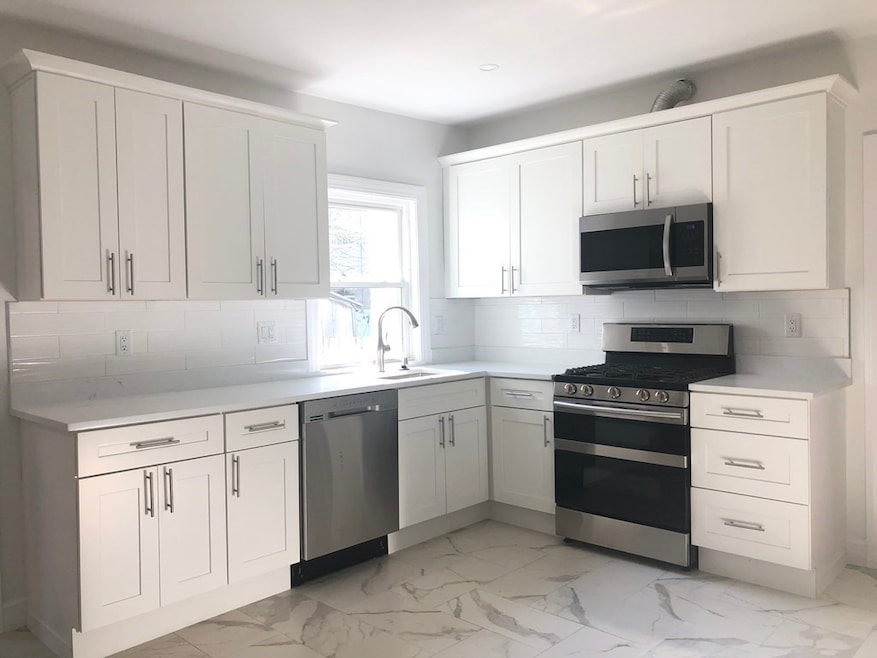 33 Middle St unit A, Newton, MA 02458 - photo 1