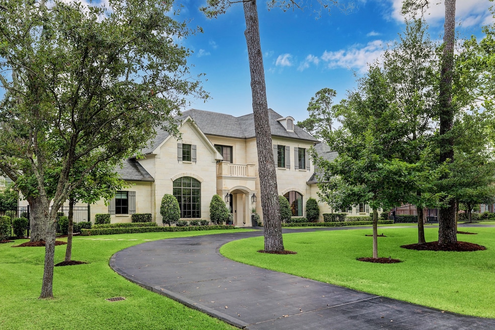 11211 Tynewood Dr, Houston, TX 77024 - photo 1