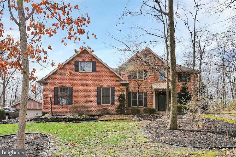 290 Lindman Dr, Chambersburg, PA 17202 - photo 1