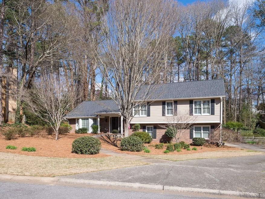 Brick/Hardie Plank exterior.  Flat level lot. Fron