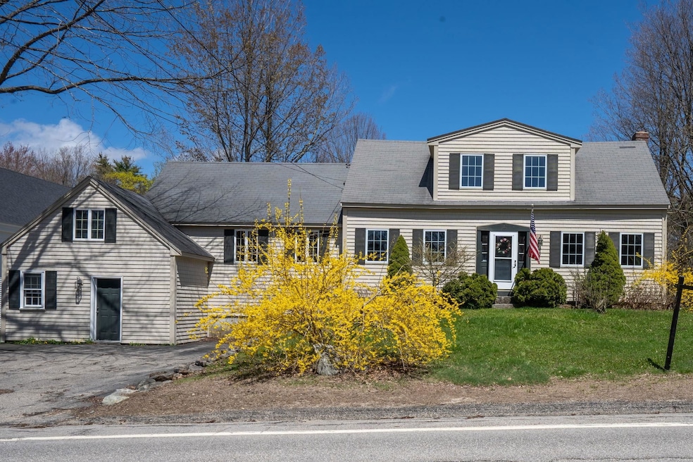 127 Mountain Rd, Center Tuftonboro, NH 03816 - photo 1