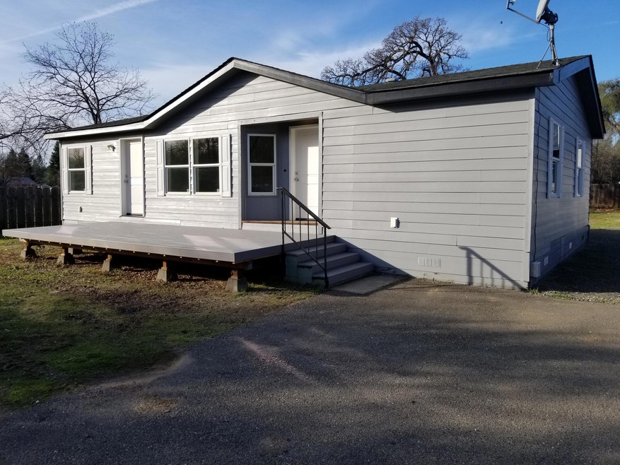 1915 Branstetter Ln, Redding, CA 96001 - photo 1