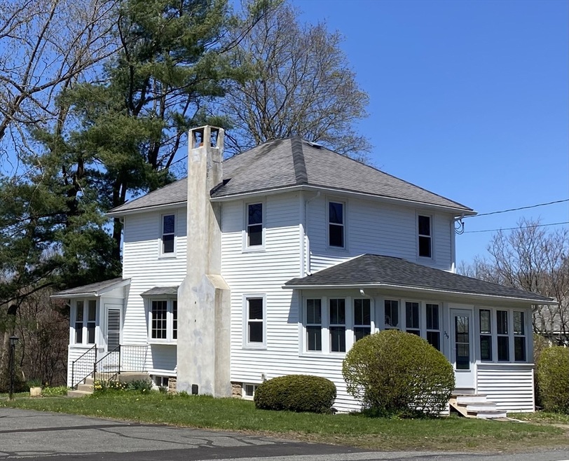 339 West St, Amherst, MA 01002 - photo 1
