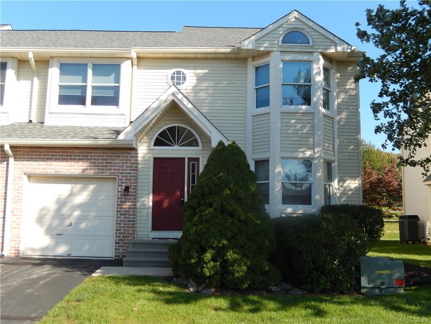 281 Ridings Cir, Macungie, PA 18062 - photo 1