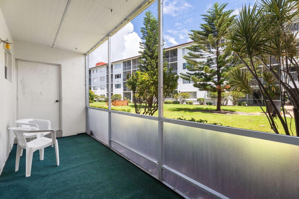 4500 N Flagler Dr unit D6, West Palm Beach, FL 33407 - photo 1