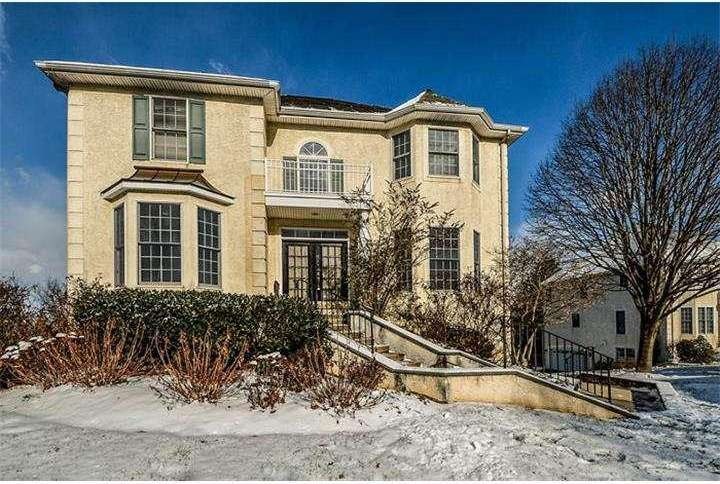 1020 Riverview Ln, Conshohocken, PA 19428 - photo 1