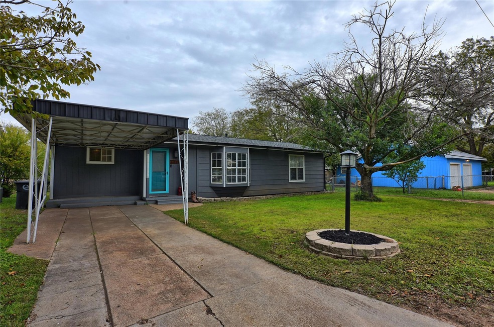 1216 N Douglas Ave, Cleburne, TX 76033 - photo 1