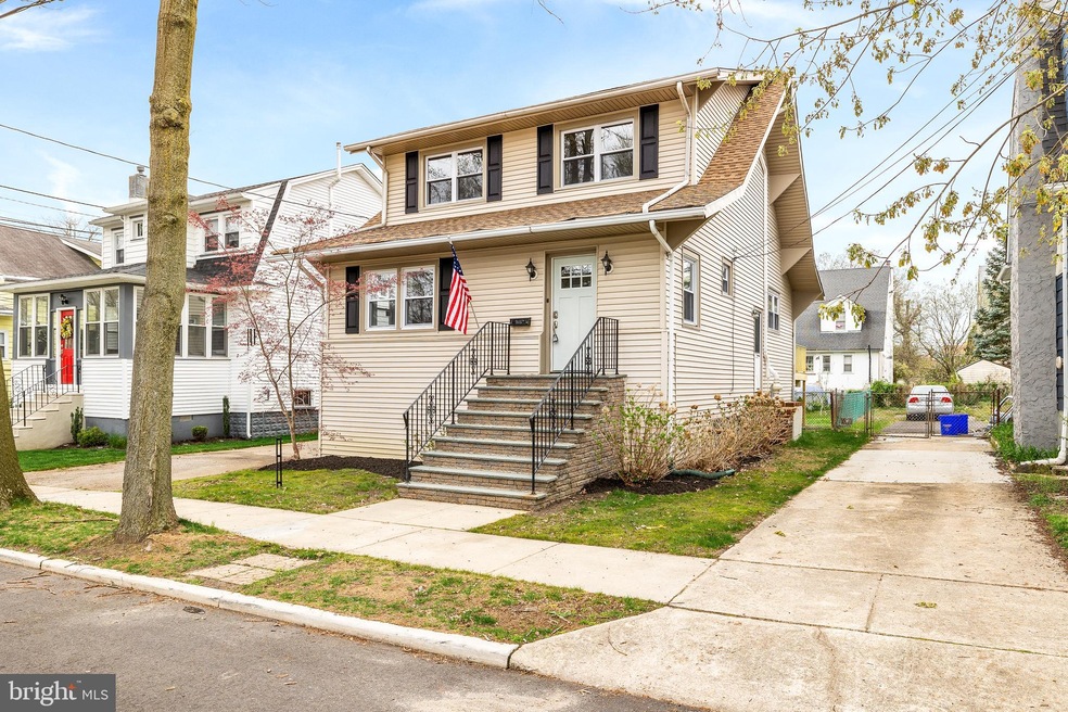 9 Ogden Ave, Collingswood, NJ 08108 - photo 1