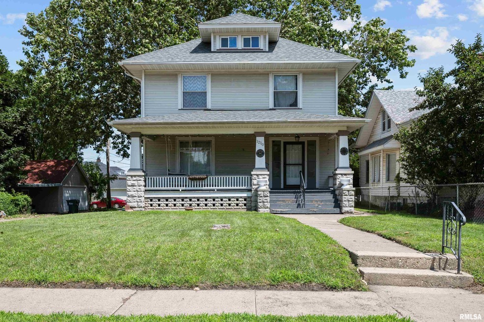 1210 W 17th St, Davenport, IA 52804 - photo 1