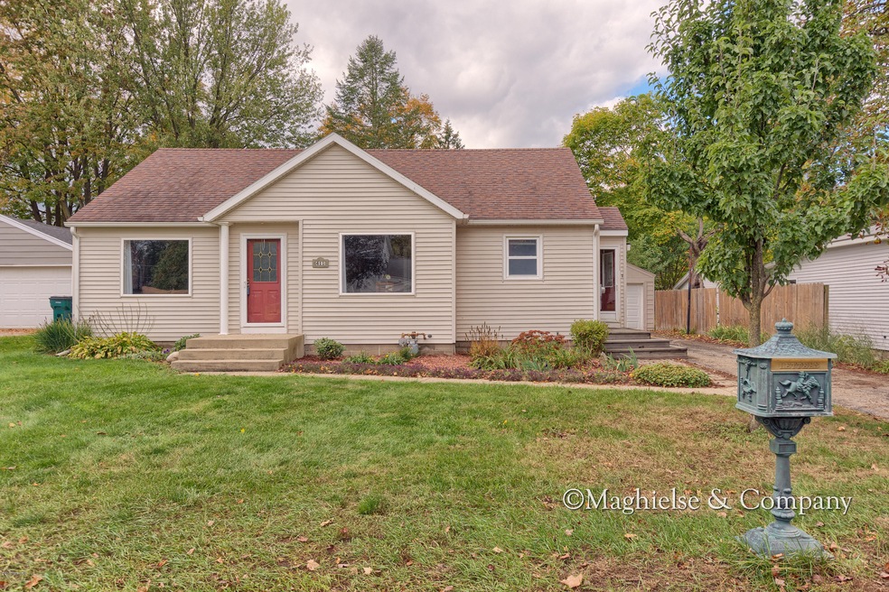 01 Front of Home
