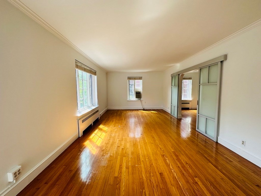 11 Monmouth Ct unit 3, Brookline, MA 02446 - photo 1