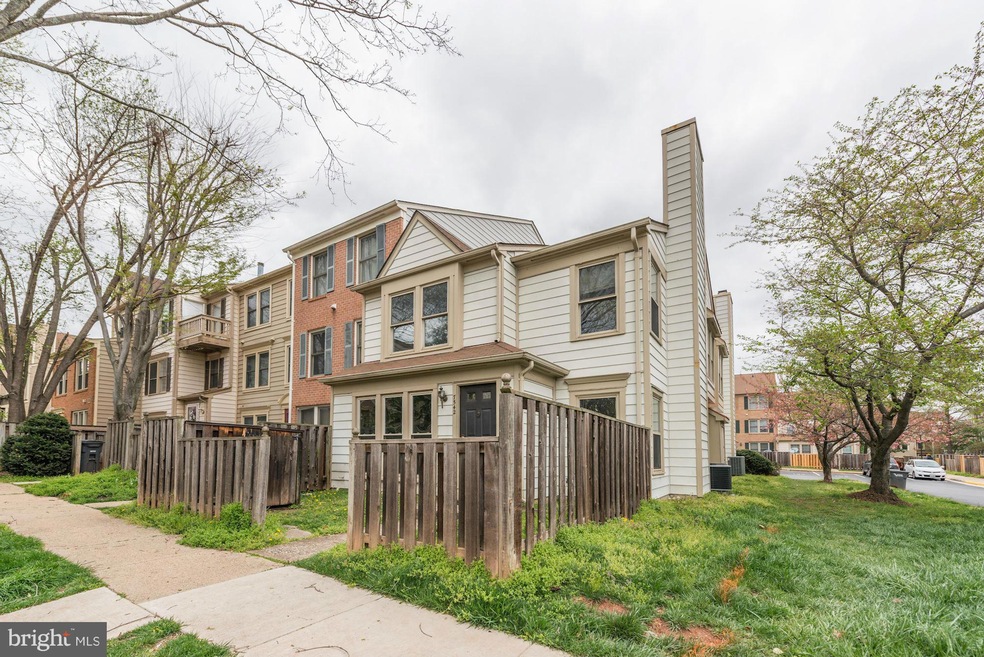 7542 Belle Grae Dr unit 2, Manassas, VA 20109 - photo 1