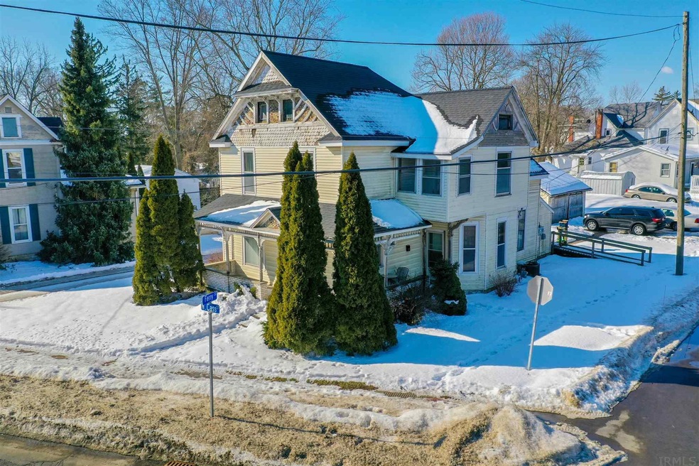 298 N Cass St, Wabash, IN 46992 - photo 1