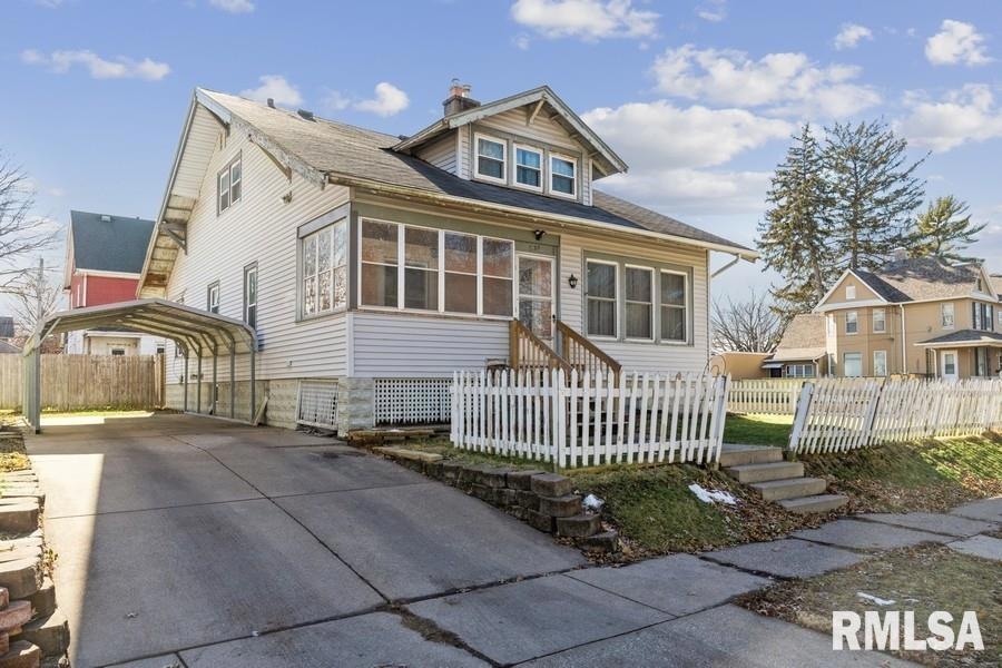 633 W 17th St, Davenport, IA 52803 - photo 1