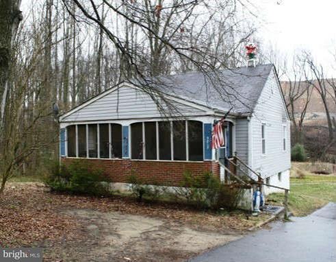 9813 Old Fort Rd, Fort Washington, MD 20744 - photo 1