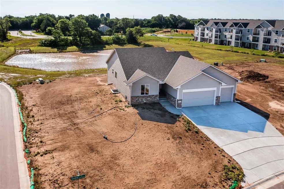 10529 Sondra Ct, Maize, KS 67101 - photo 1