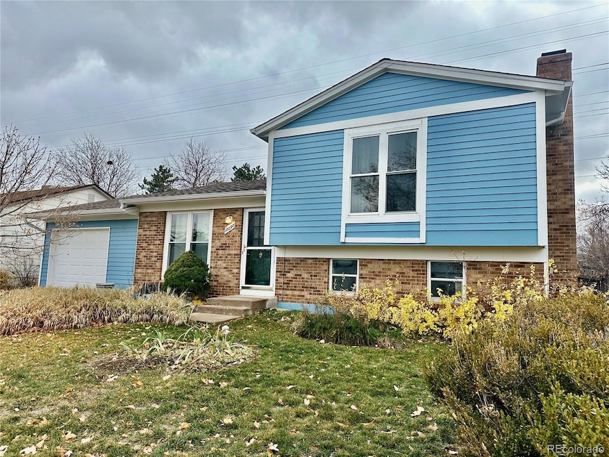 18098 E Bails Place, Aurora, CO 80017 - photo 1