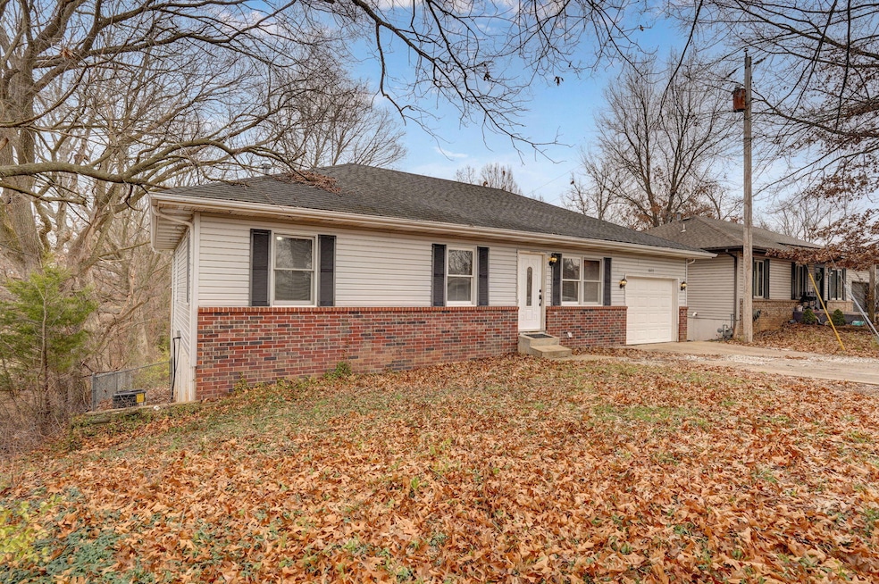 1603 W Daniels St, Ozark, MO 65721 - photo 1