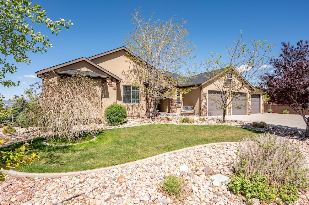 2085 Ashdown Forest Rd-10