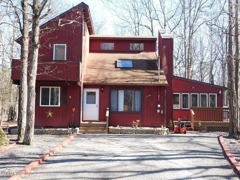 127 Franklin Dr, Dingmans Ferry, PA 18328 - photo 1